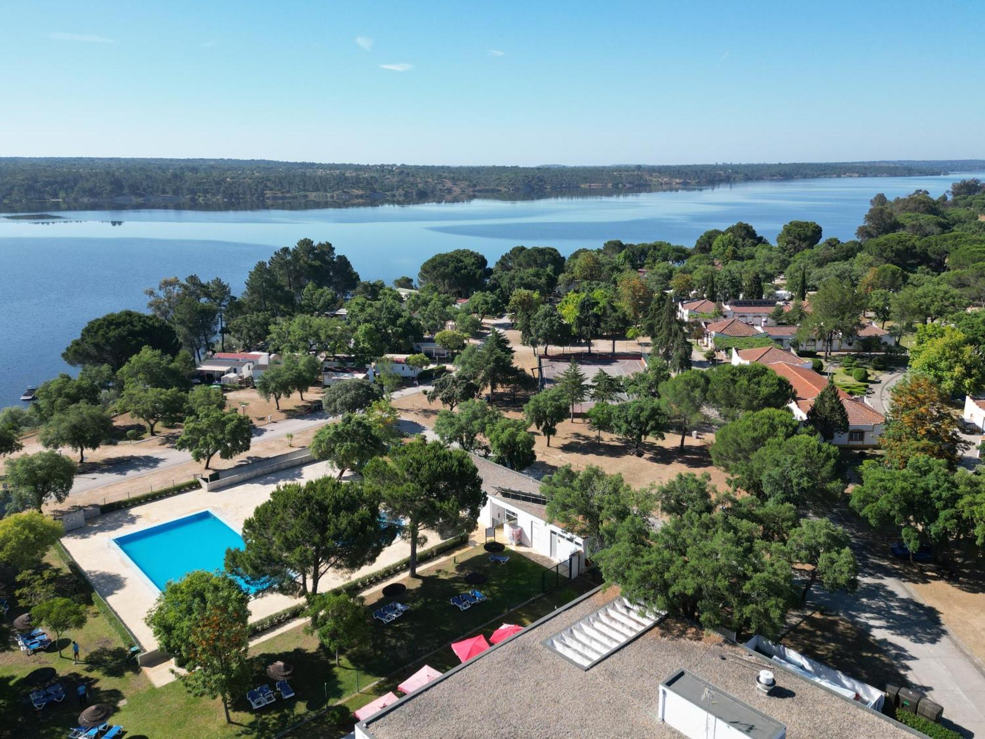 Parque De Campismo Orbitur Montargil Hotell Eksteriør bilde